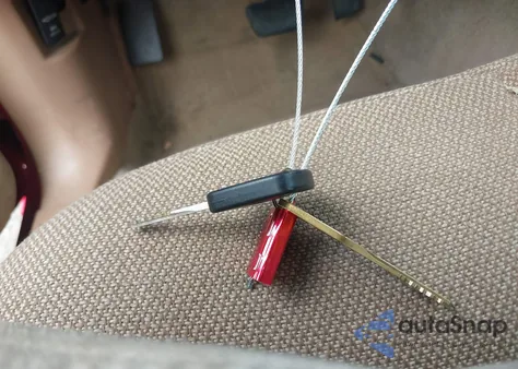 1998 Ford Mustang из США, поврежденный, VIN 1FAFP4045WF121585